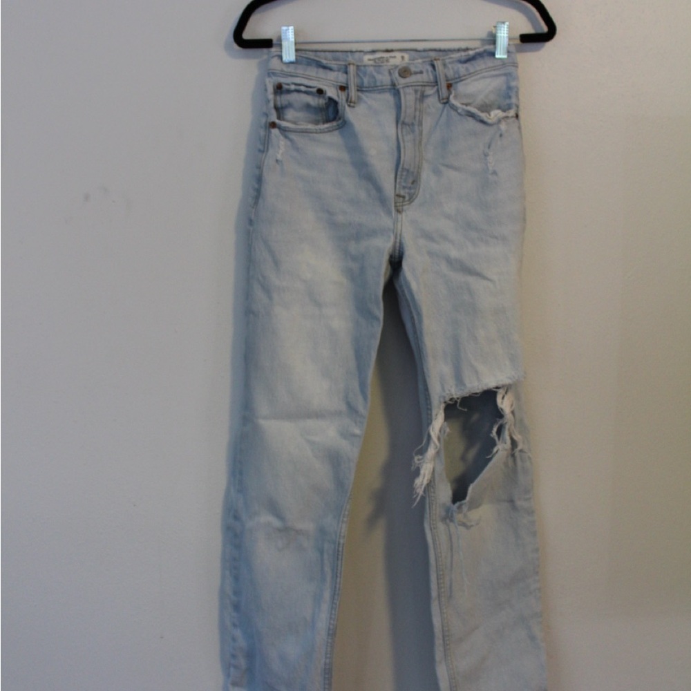 Women's Light Blue Distressed Jeans Abercrombie